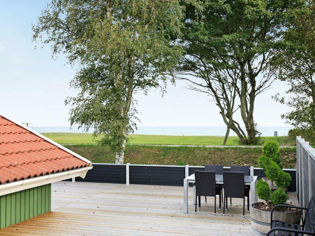 6 Person Holiday Home In Otterup Ngoại thất bức ảnh